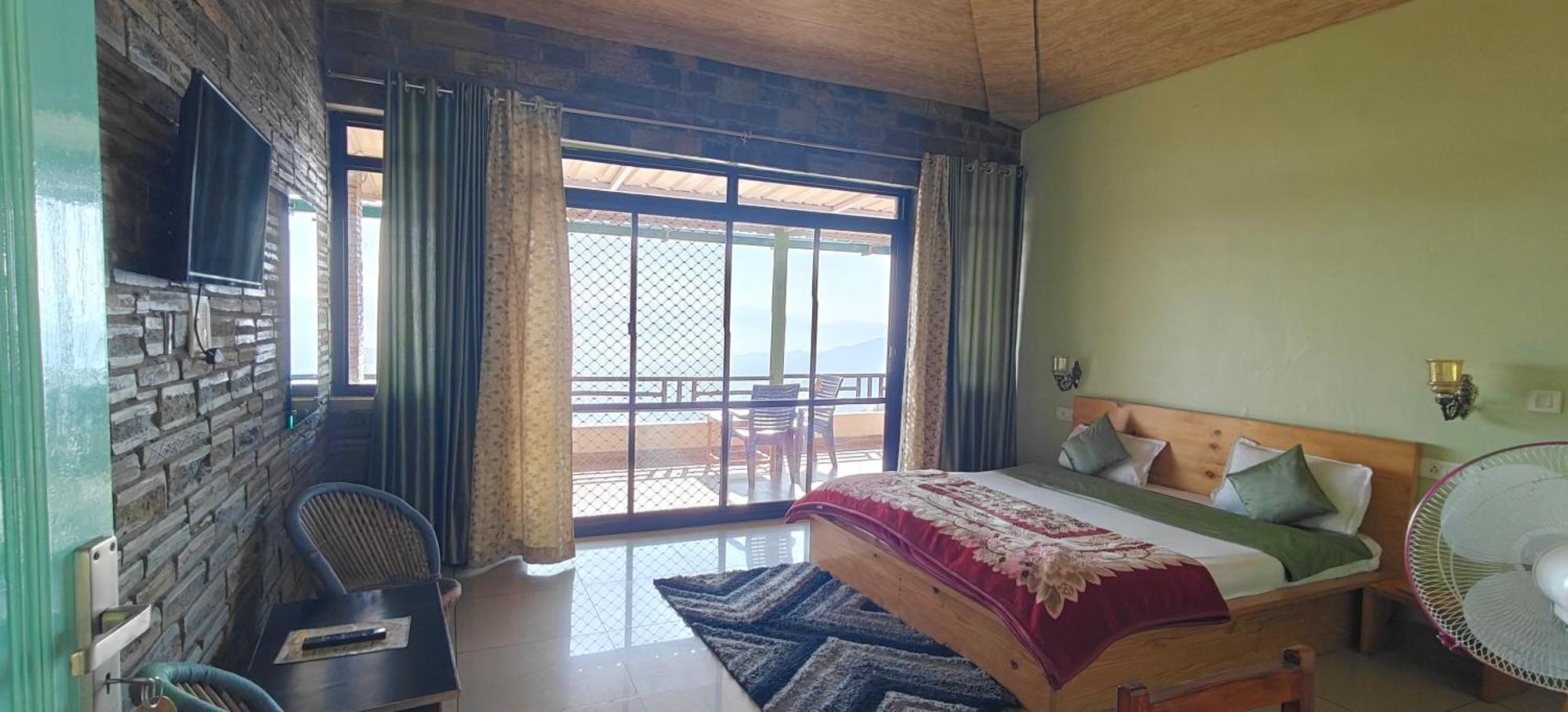 Rudra Retreat Hotel Hawalbagh Room photo
